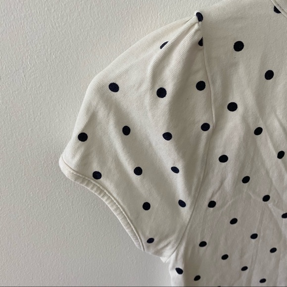 FOREVER 21 FITTED WHITE & NAVY POLKA DOT TEE - Picture 3 of 5
